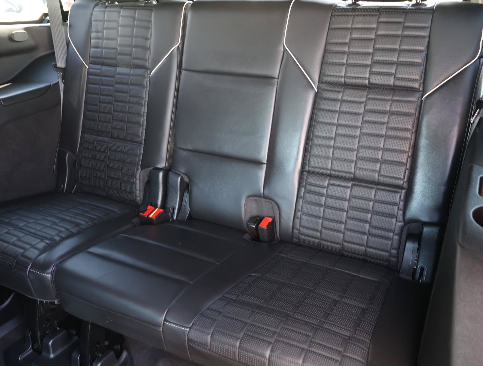 Certified 2023 Cadillac Escalade Sport Platinum w/ LPO, Floor Liner Package AWD/4WD image 30