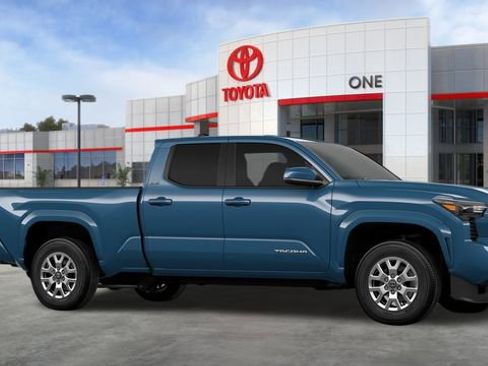 Certified 2026 Toyota Tacoma SR5 image 17