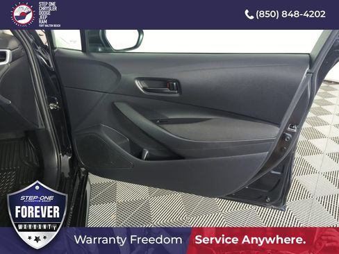 Used 2023 Toyota Corolla LE FWD image 31