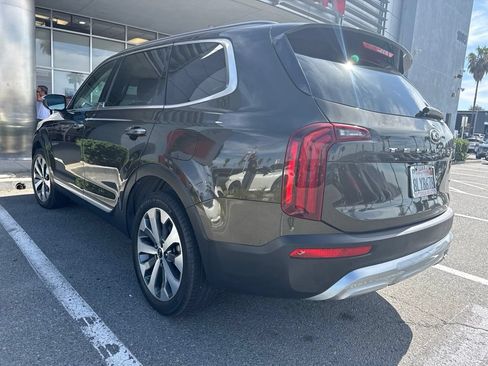 Used 2020 Kia Telluride S FWD image 4