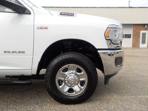 Used 2022 RAM 2500 Tradesman w/ Chrome Appearance Group AWD/4WD image 10