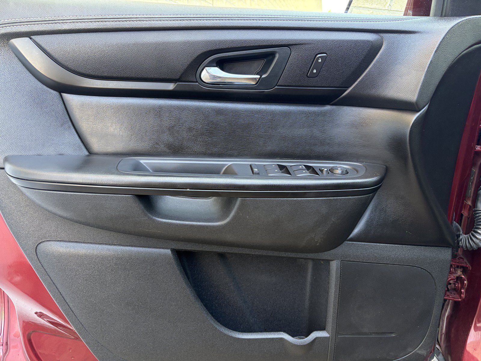 Used 2015 Chevrolet Traverse LT w/ Style and Technology Package FWD image 15