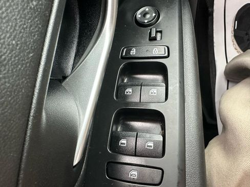 Used 2023 Hyundai Tucson SEL w/ Convenience Package image 12