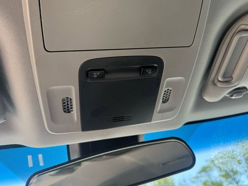 Used 2018 Toyota Camry LE image 15