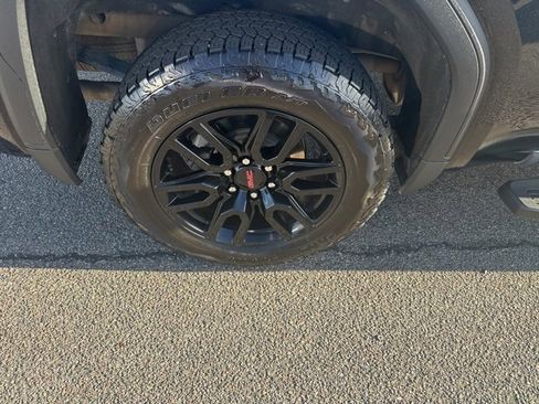 Certified 2024 GMC Sierra 1500 Elevation image 9