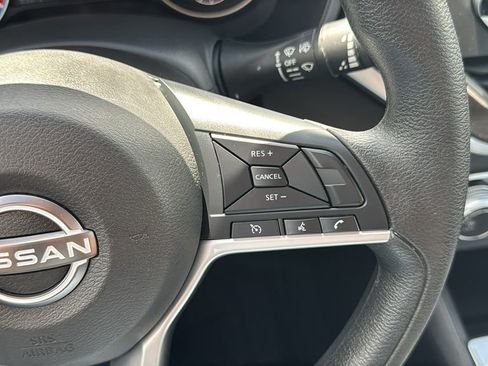 Used 2025 Nissan Altima 2.5 SV FWD image 26
