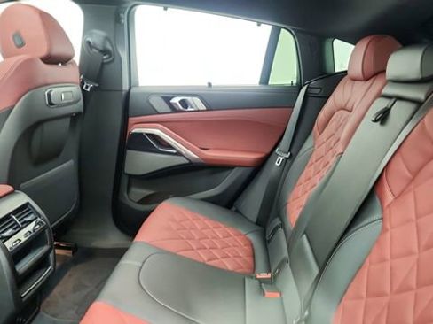 Used 2025 BMW X6 xDrive40i w/ Executive Package image 28