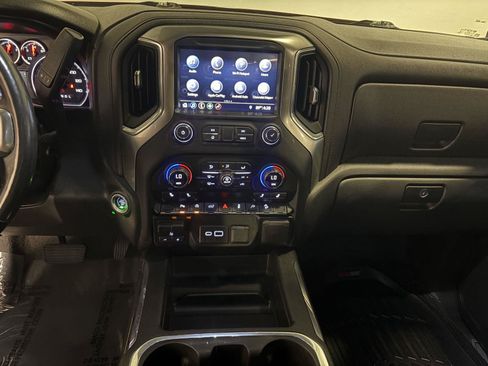Used 2019 Chevrolet Silverado 1500 LT Trail Boss AWD/4WD image 26