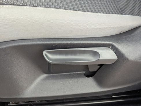 Used 2022 Volkswagen Taos S image 24