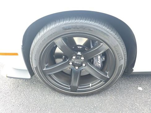 Used 2022 Dodge Challenger SRT Hellcat w/ Plus Package image 7