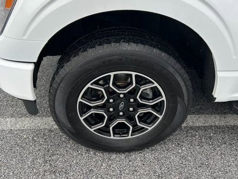 Used 2021 Ford F150 XLT w/ Trailer Tow Package image 9