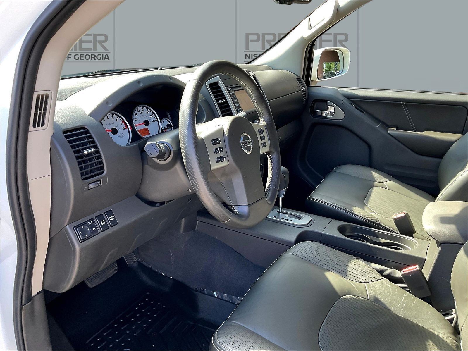 Certified 2020 Nissan Frontier PRO-4X w/ Pro-4x Utility Package AWD/4WD image 20