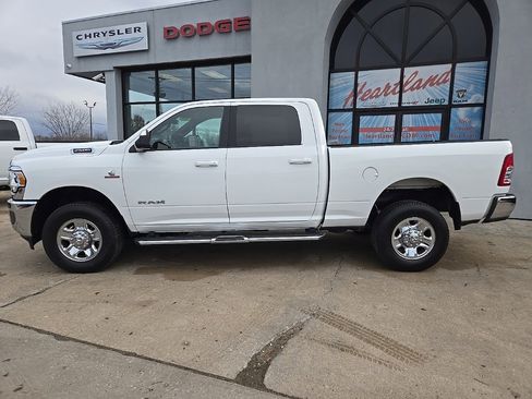 Used 2021 RAM 2500 Big Horn image 5