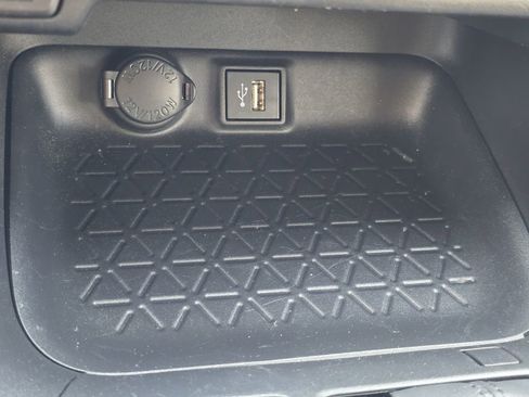 Used 2024 Toyota RAV4 LE FWD image 20