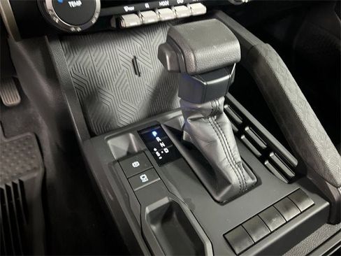 Used 2024 Toyota Tacoma SR image 15