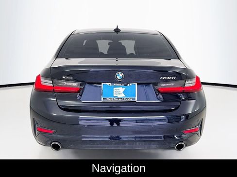 Used 2022 BMW 330i xDrive Sedan w/ Premium Package 2 AWD/4WD image 7