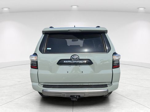 Used 2023 Toyota 4Runner TRD Off-Road Premium w/ Moonroof Package AWD/4WD image 6
