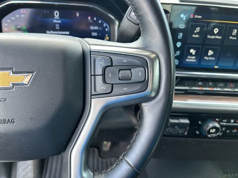 Used 2025 Chevrolet Silverado 1500 LT AWD/4WD image 21