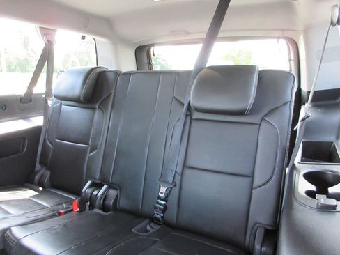 Certified 2018 GMC Yukon XL Denali w/ Denali Ultimate Package AWD/4WD image 28