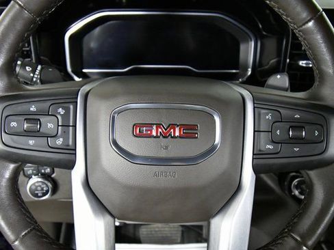 Used 2022 GMC Sierra 1500 SLT w/ SLT Premium Package image 2