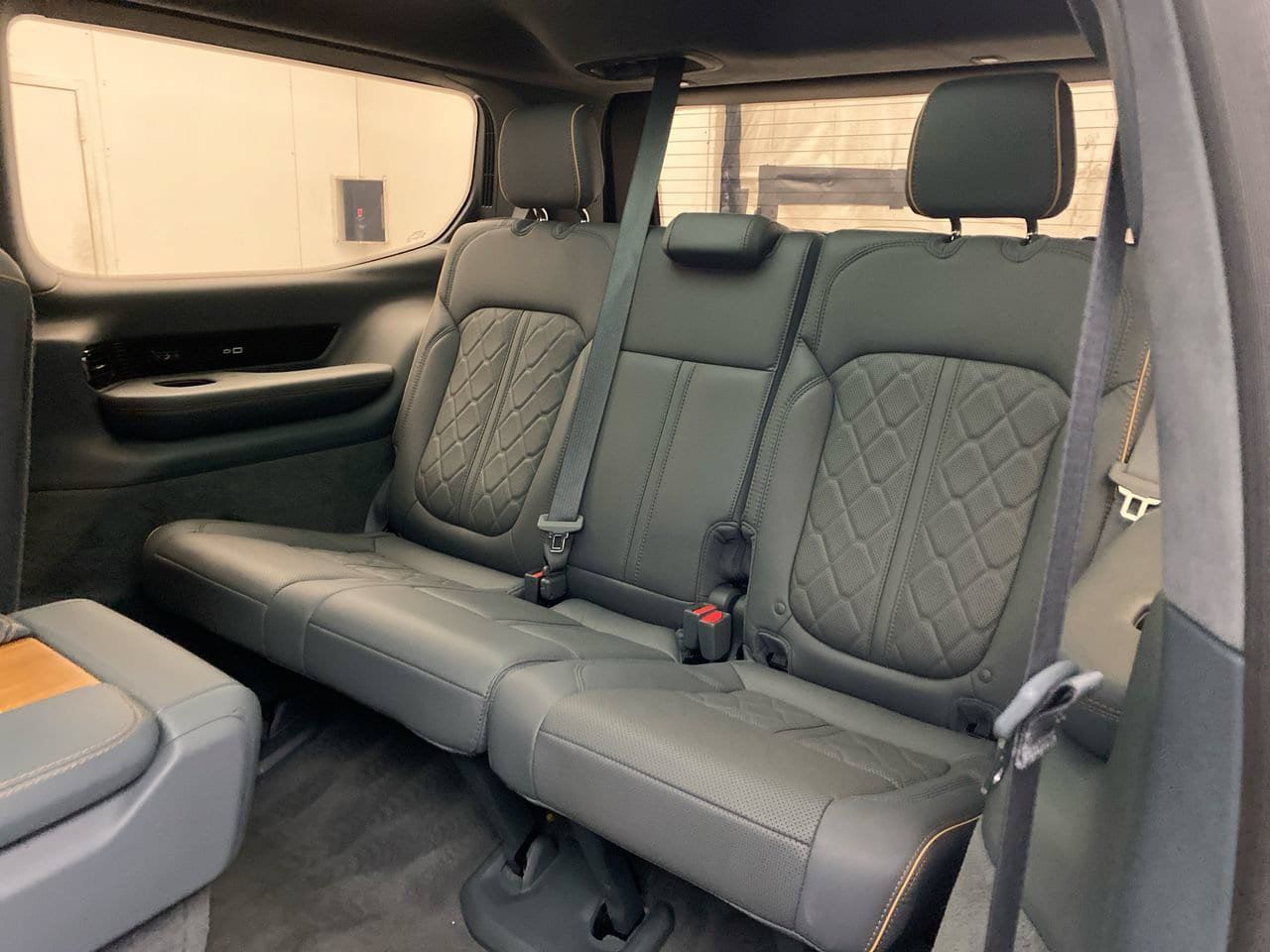 Used 2023 Jeep Grand Wagoneer Series III AWD/4WD image 27