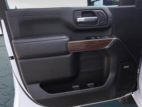 Used 2022 Chevrolet Silverado 3500 High Country w/ Z71 Off-Road Package image 28