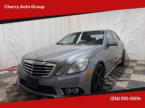 Used 2010 Mercedes-Benz E 350 4MATIC Sedan image 1