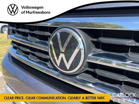 Certified 2023 Volkswagen Atlas SE w/ Black Wheel Package FWD image 11
