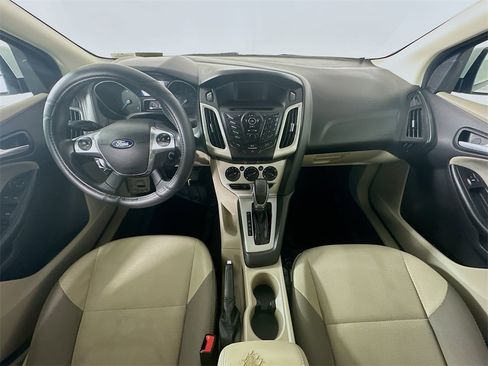 Used 2014 Ford Focus SE image 10