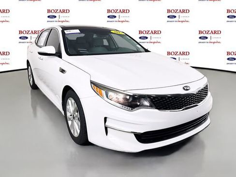 Used 2018 Kia Optima EX w/ Premium Package image 1