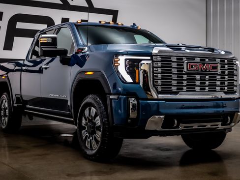 Used 2026 GMC Sierra 3500 Denali w/ Denali Reserve Package AWD/4WD image 29