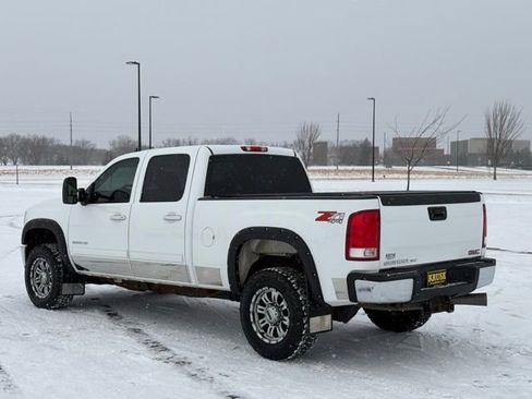 Used 2013 GMC Sierra 2500 SLT w/ Suspension Package, Off-Road image 37