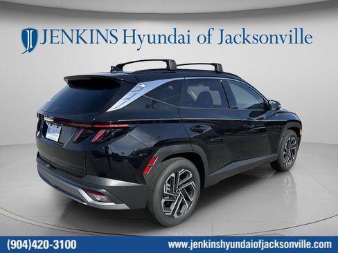 New 2026 Hyundai Tucson Limited FWD image 3