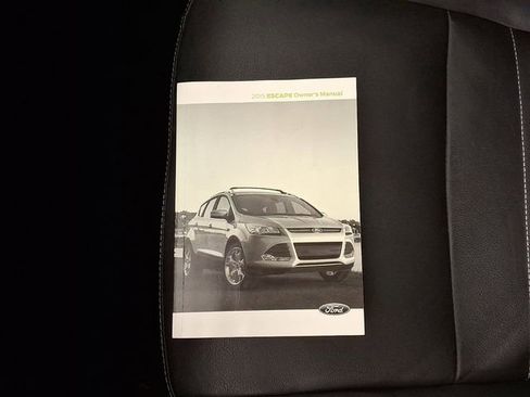 Used 2015 Ford Escape Titanium image 27