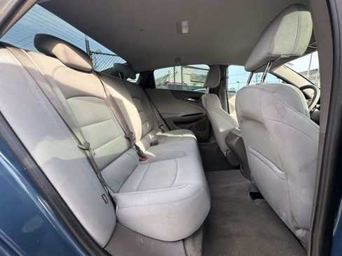 Used 2024 Chevrolet Malibu LS FWD image 31