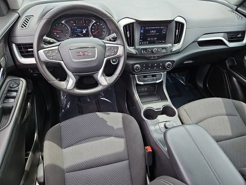 Used 2024 GMC Terrain SLE AWD/4WD image 11