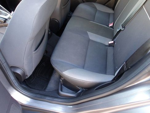 Used 2014 Ford Focus SE w/ SE Winter Package FWD image 30