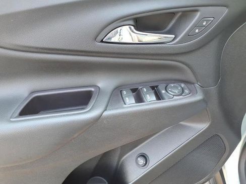 Used 2022 Chevrolet Equinox LT AWD/4WD image 12