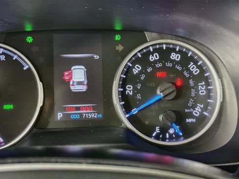 Used 2021 Toyota RAV4 XLE Premium AWD/4WD image 13