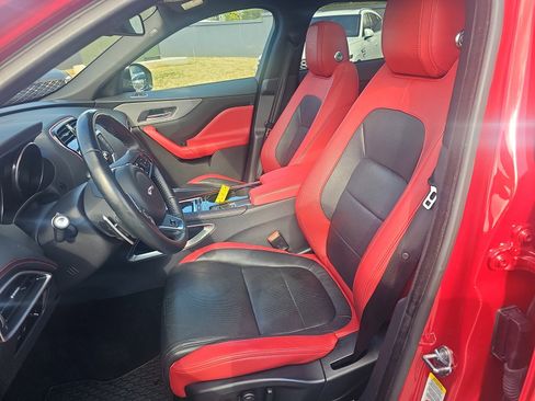 Used 2017 Jaguar F-PACE S image 17