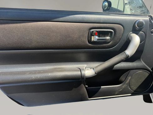 Used 2003 Toyota MR2 RWD image 9