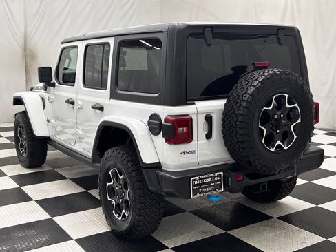Used 2023 Jeep Wrangler Unlimited Rubicon 4xe w/ Cold Weather Group AWD/4WD image 5