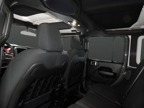 Used 2021 Jeep Wrangler Unlimited Rubicon image 33