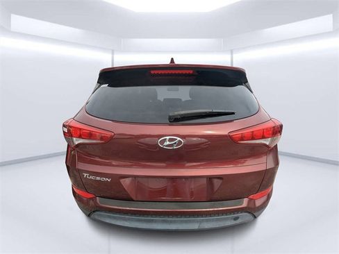 Used 2017 Hyundai Tucson SE Plus image 4