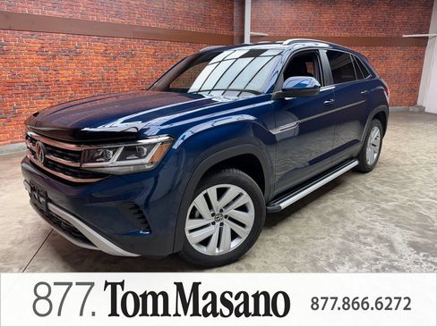 Used 2021 Volkswagen Atlas Cross Sport SE AWD/4WD image 1