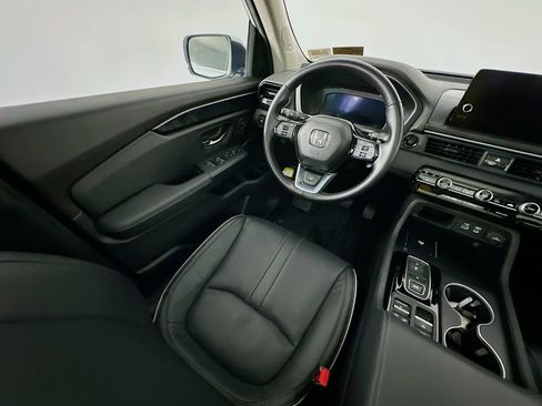 Used 2024 Honda Pilot Elite image 9