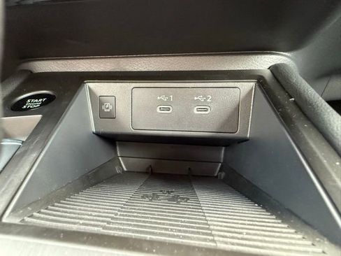 New 2025 Nissan Kicks SR w/ SR Premium Package image 30