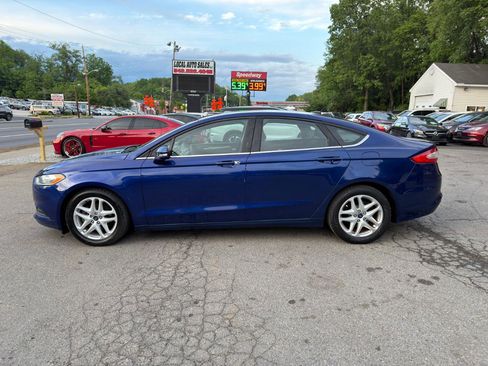 Used 2015 Ford Fusion SE FWD image 8