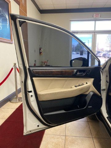 Used 2019 Subaru Outback 2.5i Limited AWD/4WD image 10