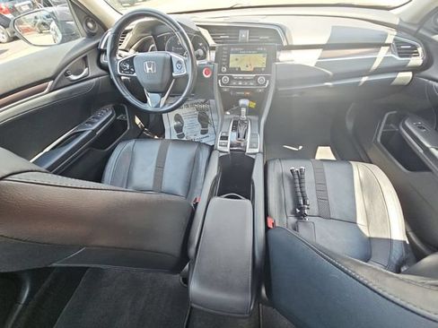 Used 2020 Honda Civic Touring image 22